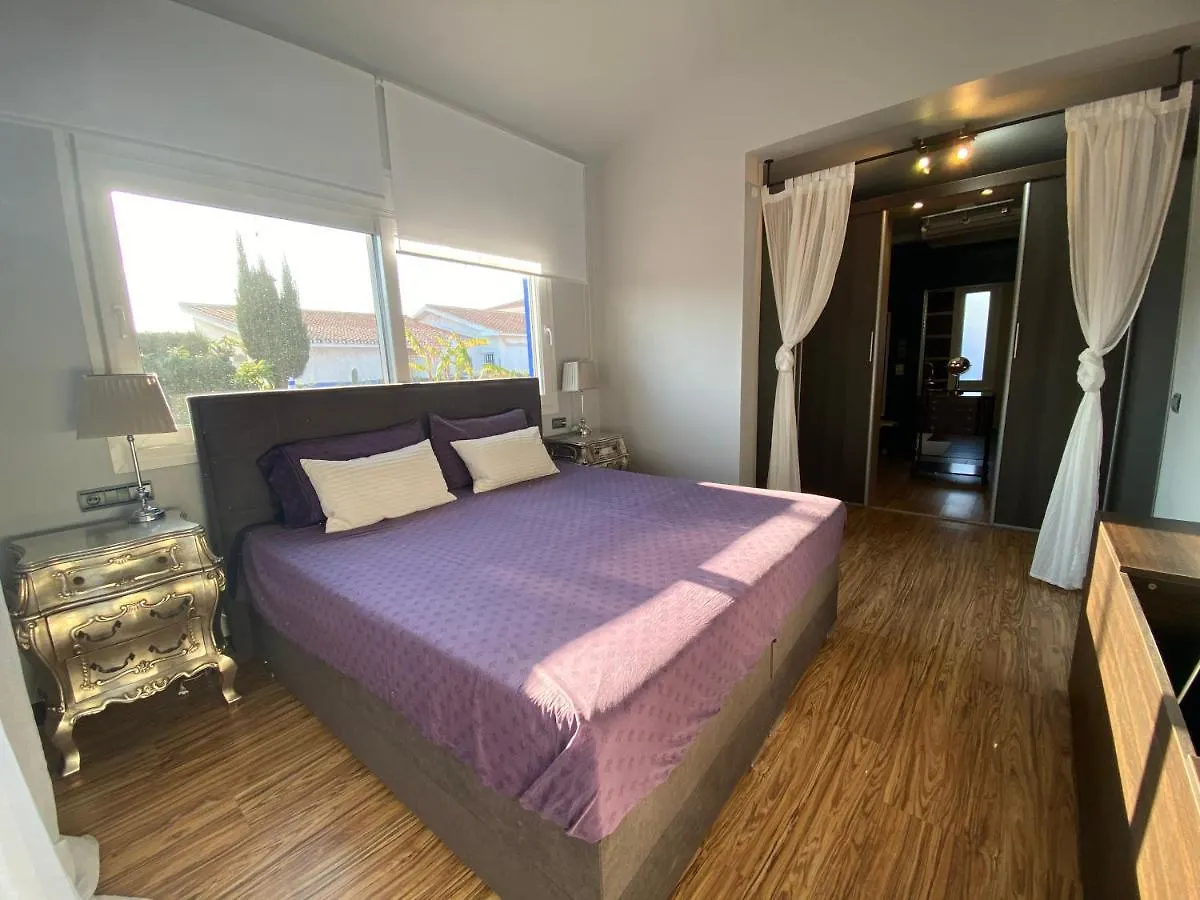 Holiday home Bluehouse Con Piscina Privada 300M De La Playa Villa Caleta De Velez Spain